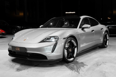 Porsche Taycan Performance 